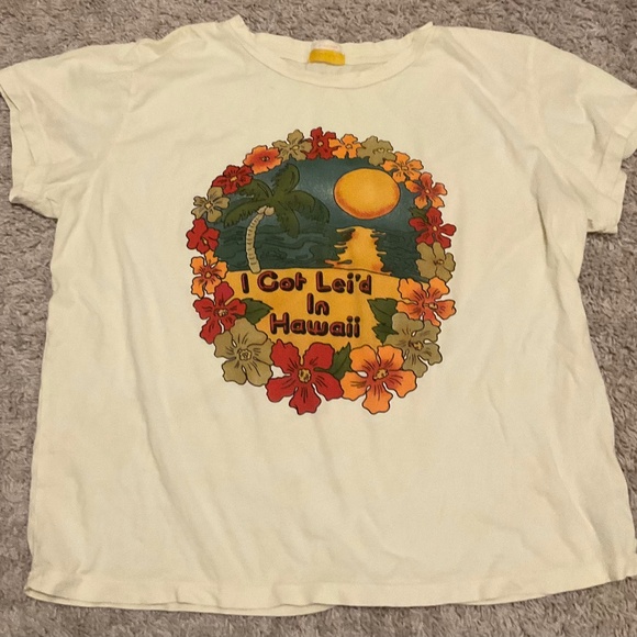 MOTHER THE BOXY GOODIE GOODIE I GOT LIE'D IN HAWAII T-SHIRT. SIZE: L. YELLOW. - Picture 1 of 9